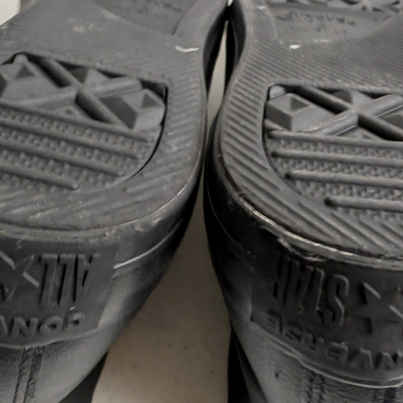 Converse Chuck Taylor Shoes All Star HighTop Black Leather 135251C Mens Size 11 - Picture 5 of 12